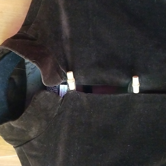 Ellen Tracy vintage. velveteen choc. brown jacket. perfect condition, size 9/10 - Picture 2 of 4